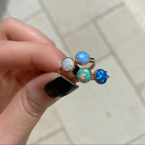 14K Gold Filled Round Opal Ring - Picture 2 of 7